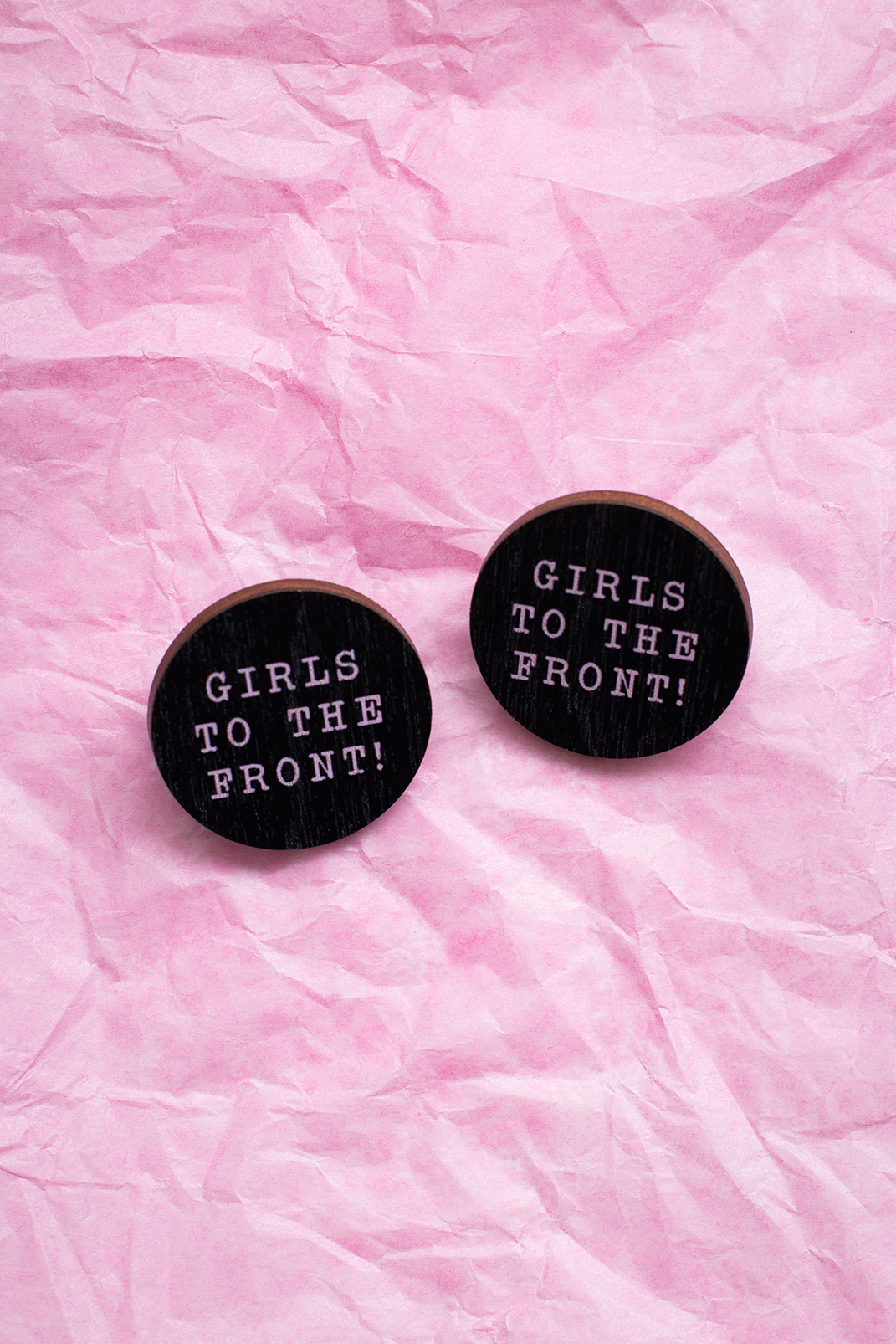 HANDMADE Girls To The Front nappikorvakorut - Image 2