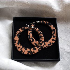 HANDMADE, I Always Walk My Way korvarenkaat, leo