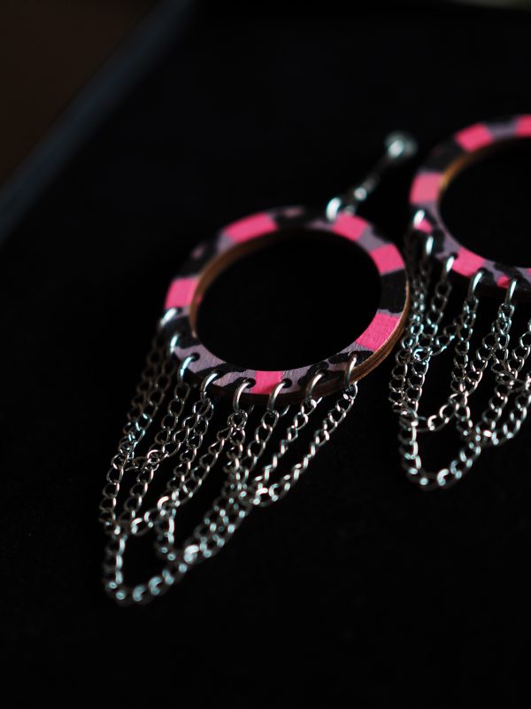 HANDMADE Happy & So Fabulous korvakorut, lila-neon-musta