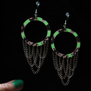 HANDMADE Happy & So Fabulous korvakorut, lila-vihreä-musta