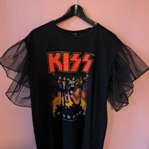 UPCYCLED Kiss t-paita