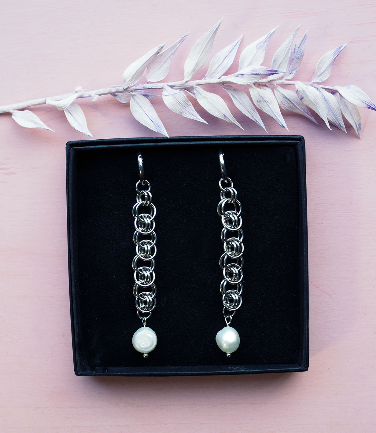 HANDMADE Bit messy, but amazing korvakorut