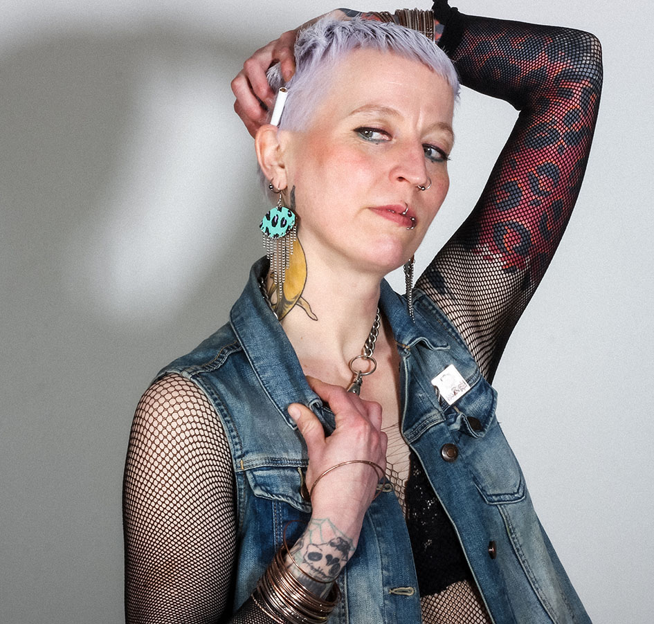 HANDMADE Let'em Stare korvakorut, musta - Image 2